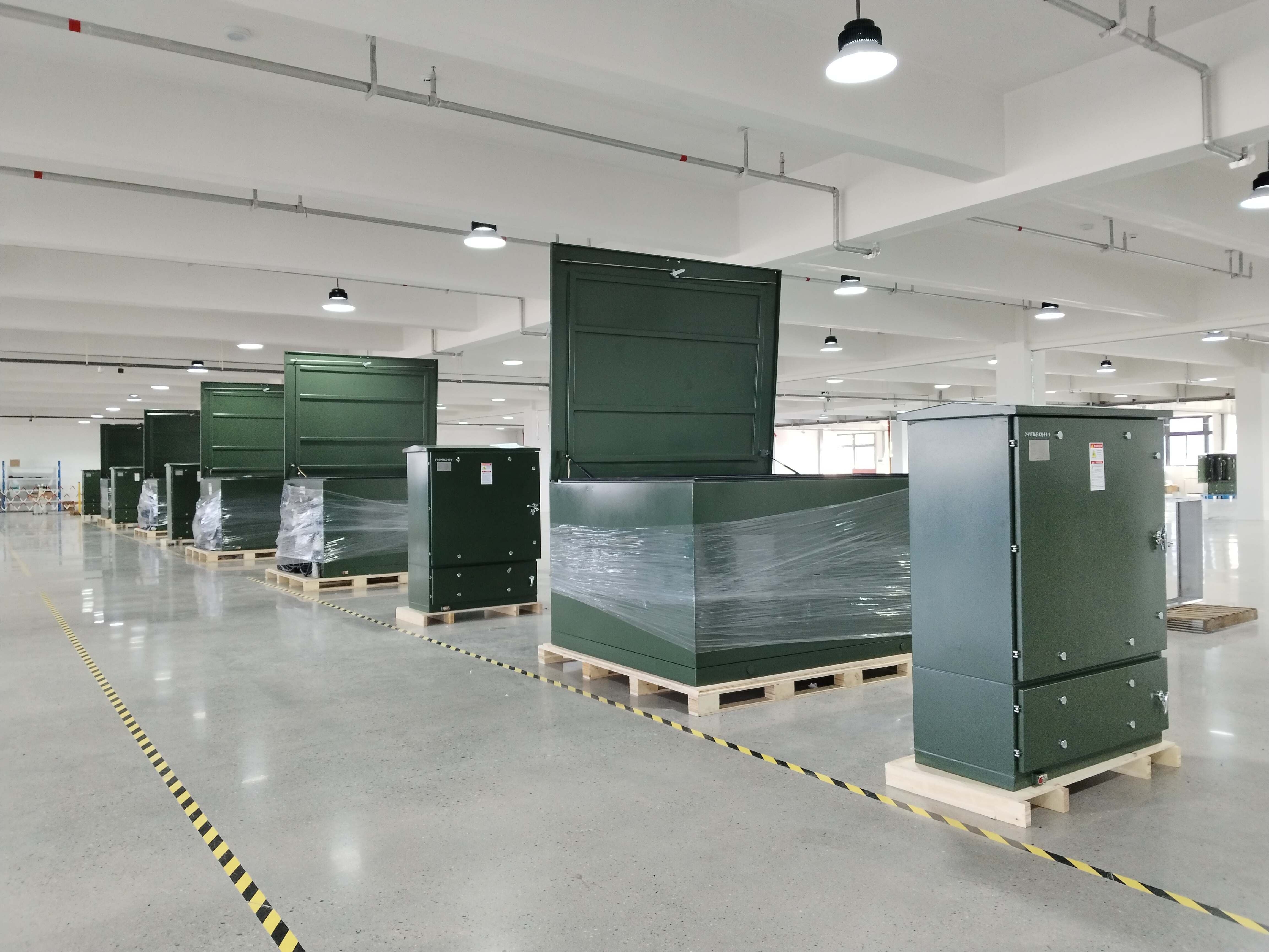 C'est parti pour un grand départ ! Les ensembles complets d'armoires souterraines de CNKEEYA Electric expédiés au projet de centre de données de l'Ohio aux États-Unis